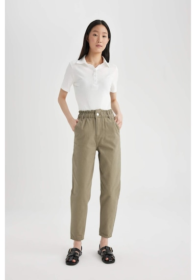 DeFacto Paperbag Gabardin Kumaş Pantolon Yüksek Bel Cepli Basic Düz Standart Paça S2790AZ24SMKH419 DeFacto Paperbag Gabardin Kumaş Pantolon Yüksek Bel Cepli Basic Düz Standart Paça S2790AZ24SMKH419