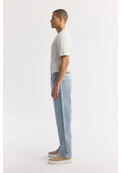 Avva Erkek Açık Mavi Klasik Bel %100 Pamuk Eskitme Yıkamalı Tokyo Straight Fit Jean Pantolon A51y3546