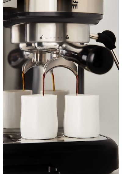 Karaca Coffemaid Kahve Öğütücülü 19 Bar Basınçlı Kahve Makinesi 1.4 L