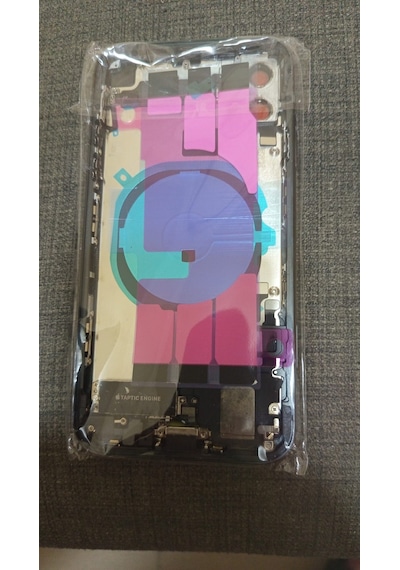 İphone 11 Uyumlu Dolu Kasa Kırmızı