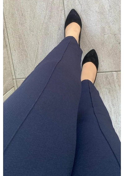 Mia Butik Dertsiz Büyük Beden Lacivert Toparlayıcı Kumaş Pantolon Lacivert Mia Butik Dertsiz Büyük Beden Lacivert Toparlayıcı Kumaş Pantolon Lacivert