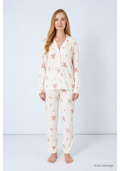 Cottonill Krem Çiçek Desenli Yumuşak Dokulu Gömlek Yaka Düğmeli Uzun Kollu Kadın Pijama Takımı