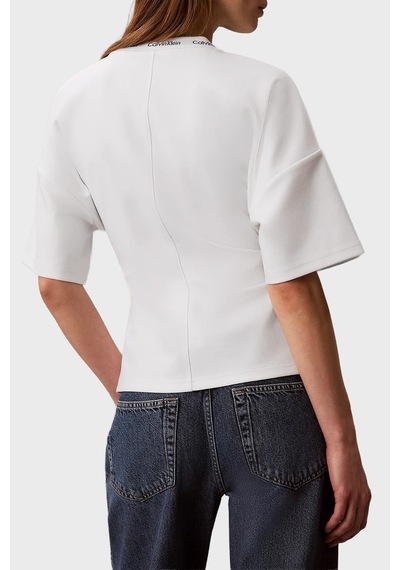 Calvin Klein Logolu Oversize Yuvarlak Yaka T Shirt Lv047g235gyaf Kadın T Shirt Lv047g235g Yaf Beyaz Calvin Klein Logolu Oversize Yuvarlak Yaka T Shirt Lv047g235gyaf Kadın T Shirt Lv047g235g Yaf Beyaz