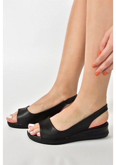 Fox Shoes Siyah Kadın Sandalet K674300609