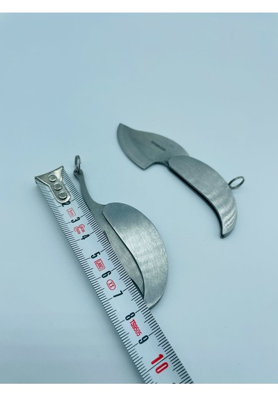 Stainless Kamp Metal Yaprak Modeli Küçükboy -9cm Gümüş