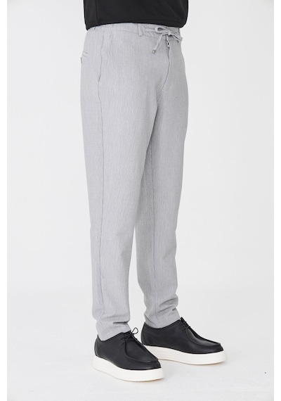 Gri İnce Çizgili Erkek Jogger Spor Pantolon