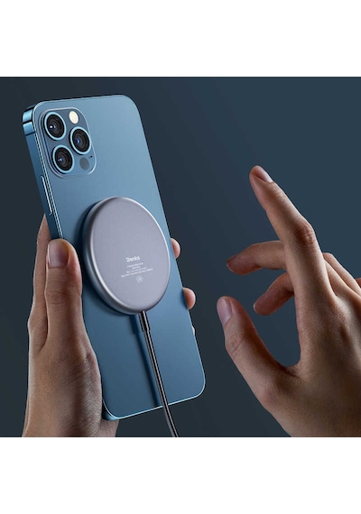 Benks W06 MagSafe Wireless Şarj Aygıtı 15W Kablosuz Şarj Aleti Mıknatıslı Şarj Cihazı ZORE-220010 Siyah