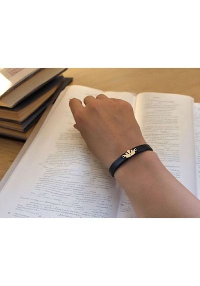 Archin İ Harfine Özel 14 Ayar Altın Plakalı Hakiki Siyah Derili Taç Motifli Hediye Bileklik-638harf İ Archin İ Harfine Özel 14 Ayar Altın Plakalı Hakiki Siyah Derili Taç Motifli Hediye Bileklik-638harf İ