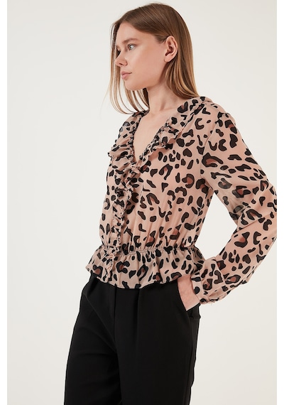Lela Leopar Desenli Fırfırlı V Yaka Tül Bayan Bluz 611Kb2034 Leopar Lela Leopar Desenli Fırfırlı V Yaka Tül Bayan Bluz 611Kb2034 Leopar