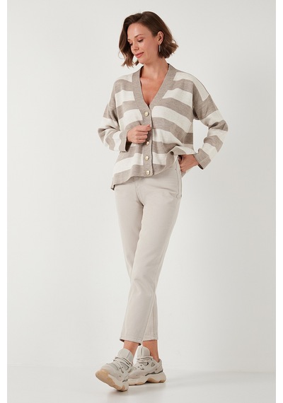 Lela Regular Fit Çizgili V Yaka Düğmeli Soft Akrilik Bayan Hırka 4615188 Vizon-Taş