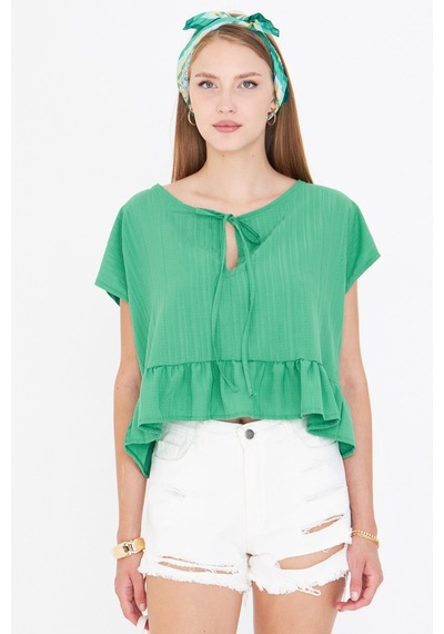 Armonika Kadın Çimen Yeşil Yarasa Kol Yakası Bağlamalı Eteği Fırfırlı Oversize Crop Bluz Arm-24y001088 Çimen Yeşili