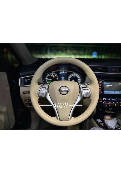 Nissan  Kaplama Deri Direksiyon Kılıfı Siyah