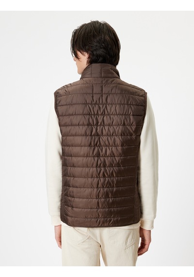 Koton Şişme Yelek Slim Fit Dik Yaka Cep Detaylı Kahverengi 5wam20123hw Kahverengi