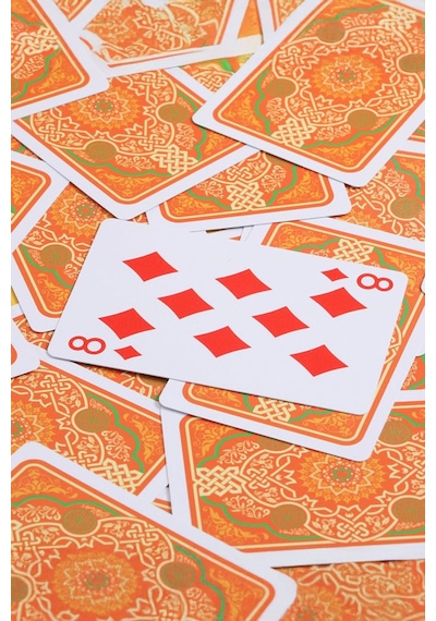 Kırmızı Pvc Plastik Su Geçirmez İskambil Poker Oyun Kağıdı Rd60kr