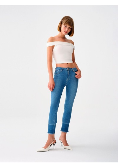 LOFT Crop Kadın Tshirt K.kol Lf2038361 Q1.v1 Beyaz