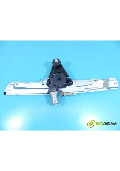 Dacia Sandero Iıı Stepway Sağ Arka Cam Krikosu Ürün Natural Kutu Oem No 827208705r