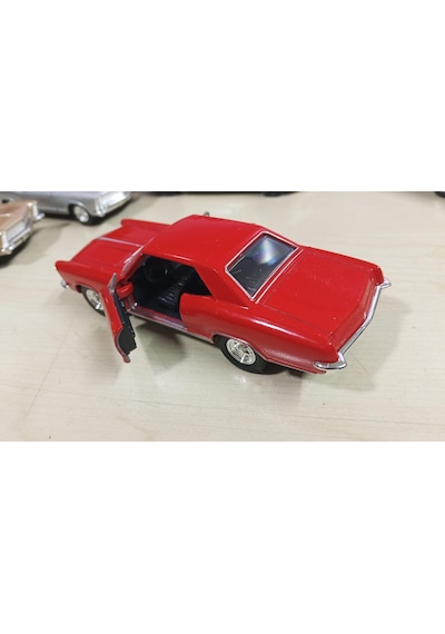Oyuncak Metal Model Araba 1/36 Çek Bırak 1965 Buick Riviera Kırmızı