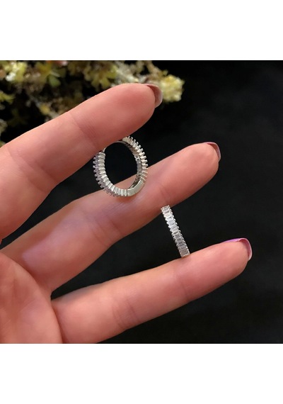 Stela Gümüş Halk Baget Küpe Beyaz