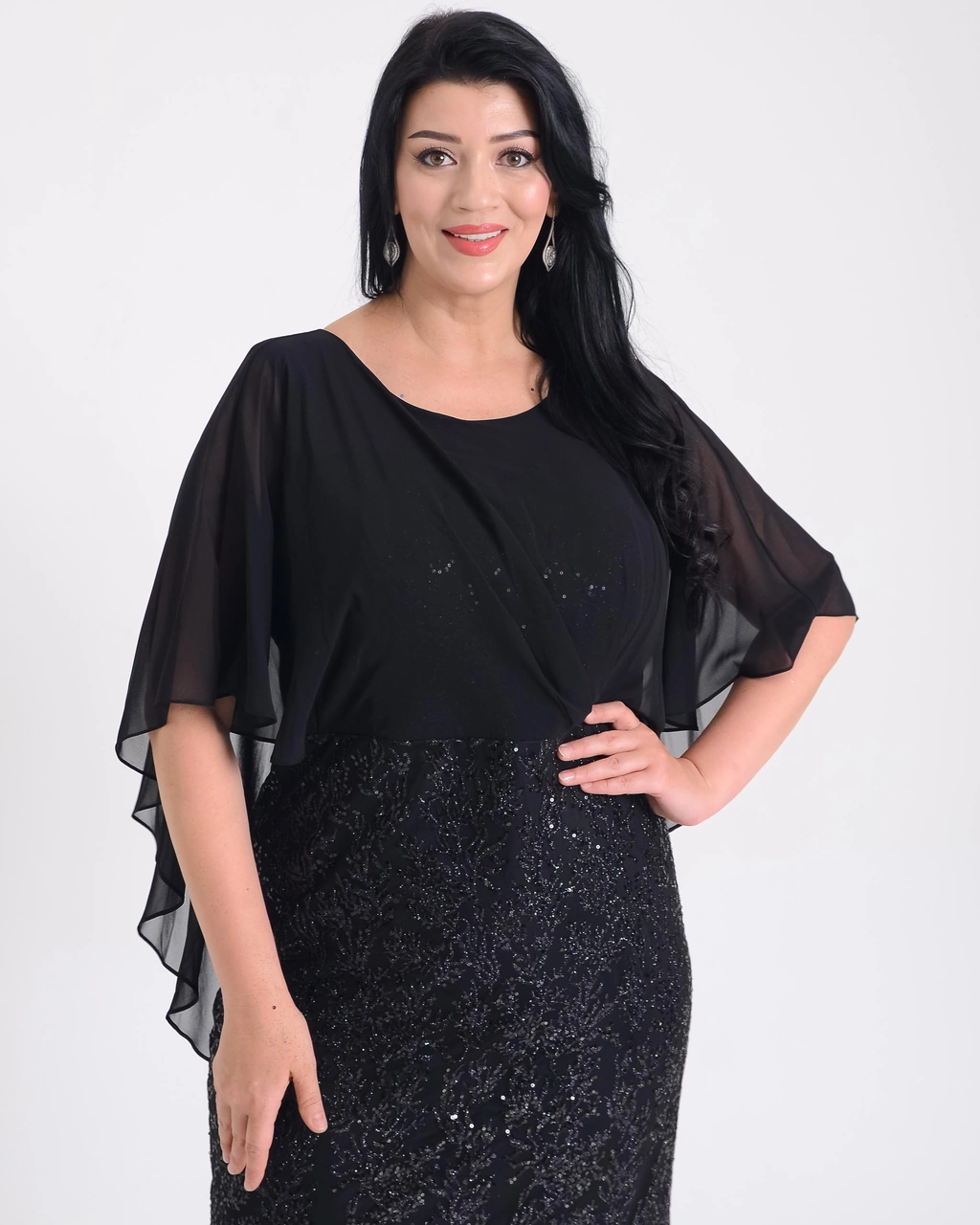 Lilas Xxl Büyük Beden Griter Baskı Detaylı Siyah Renkli Abiye Elbise Siyah Lilas Xxl Büyük Beden Griter Baskı Detaylı Siyah Renkli Abiye Elbise Siyah