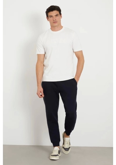 Guess Erkek Önü Logolu T-shirt Xxl