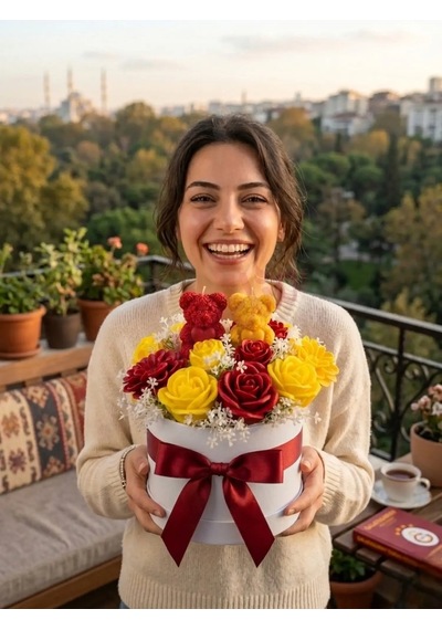 Mumelia Adanmış Hayatlar - Doğal Soya Taraftar Mum Buketi - Sarı-kırmızı