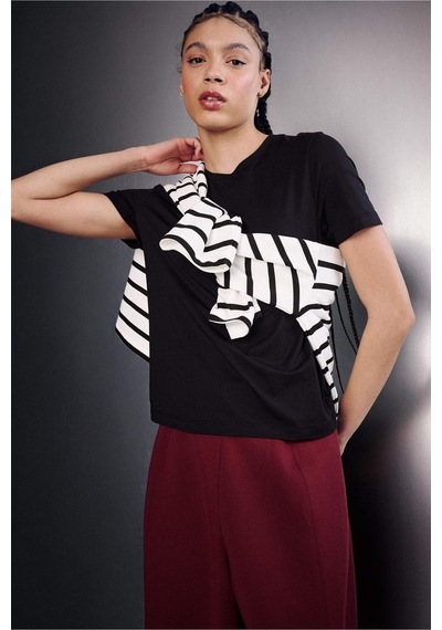 Defacto Defactofit Standart Fit Bisiklet Yaka Sporcu Basic Düz Kısa Kollu Siyah Tişört D2296ax25aubk81 SIYAH
