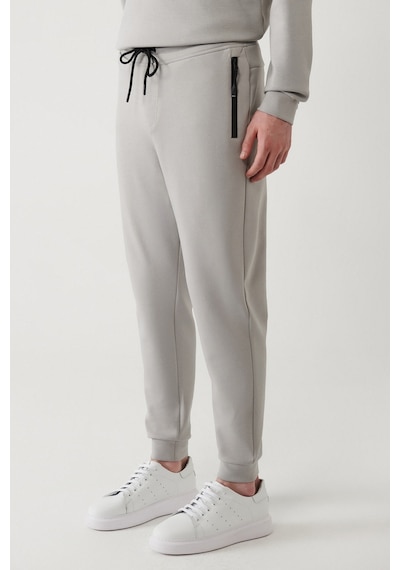Avva Gri Eşofman Altı Esnek Yumuşak Doku İnterlok Kumaş Lastikli Paça Unisex Standart Fit Normal Kesim B003400 Gri Avva Gri Eşofman Altı Esnek Yumuşak Doku İnterlok Kumaş Lastikli Paça Unisex Standart Fit Normal Kesim B003400 Gri