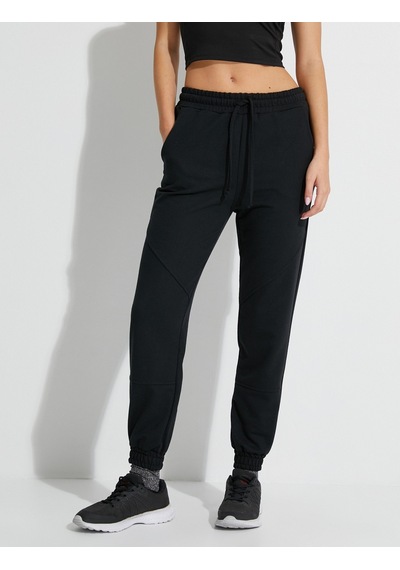 Koton Basic Jogger Eşofman Altı Beli Bağlamalı Cepli Siyah 4sal40034ık 4SAL40034IK999 Siyah Koton Basic Jogger Eşofman Altı Beli Bağlamalı Cepli Siyah 4sal40034ık 4SAL40034IK999 Siyah