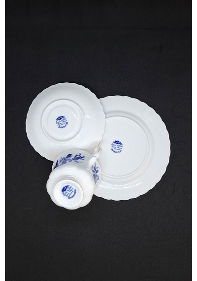 Aristocrat Bone China Porselen Duble Kahve Fincanı Ve Tabakları 3 Parça 120 Ml Lacivert
