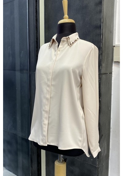 Pera Moda Yakası Taşlı Basic İç Göstermeyen Şık Gömlek Taş