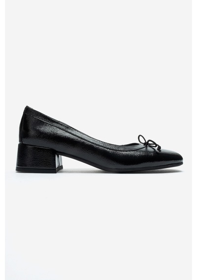 Luvi Shoes Gıpsy Siyah Kırışık Rugan Fiyonklu Kadın Kısa Topuklu Ayakkabı Luvi Shoes Gıpsy Siyah Kırışık Rugan Fiyonklu Kadın Kısa Topuklu Ayakkabı