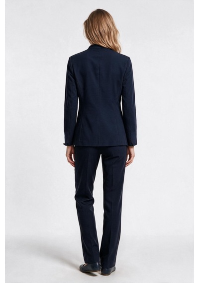 Ayhan Kadın Normal Kalıp Çentikli Yaka Tek Düğmeli Uzun Kollu Blazer Ceket Lacivert