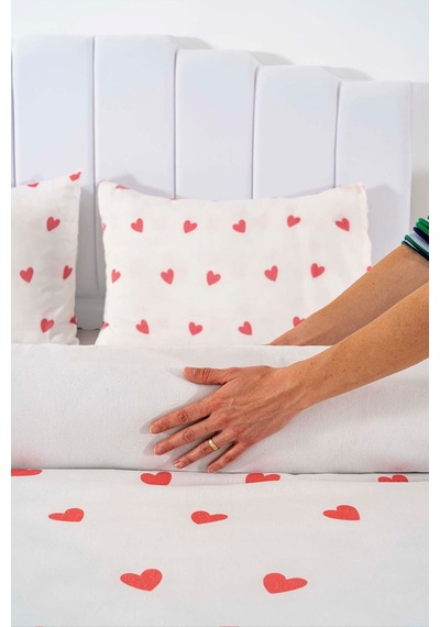 Çift Kişilik Nevresim Takımı Pamuklu Desenli Kırmızı Kalpler 200x215 Cm Beyaz - Kırmızı