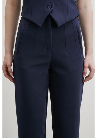 Önü Pensli Skinny Kumaş Pantolon Lacivert Lacivert Önü Pensli Skinny Kumaş Pantolon Lacivert Lacivert