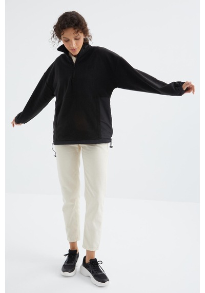 Tommy Life Siyah Yarım Fermuar Etek Ucu Büzgülü Dik Yaka Oversize Kadın Polar Sweatshirt - 97236 Siyah Tommy Life Siyah Yarım Fermuar Etek Ucu Büzgülü Dik Yaka Oversize Kadın Polar Sweatshirt - 97236 Siyah