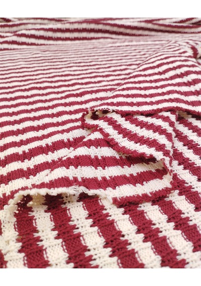 Bordo Ekru Renklerde İnce Yumuşak Dökümlü Triko Örme Kumaş Hırkalık & Kazaklık 150x280cm-12515 Bordo,ekru Bordo Ekru Renklerde İnce Yumuşak Dökümlü Triko Örme Kumaş Hırkalık & Kazaklık 150x280cm-12515 Bordo,ekru