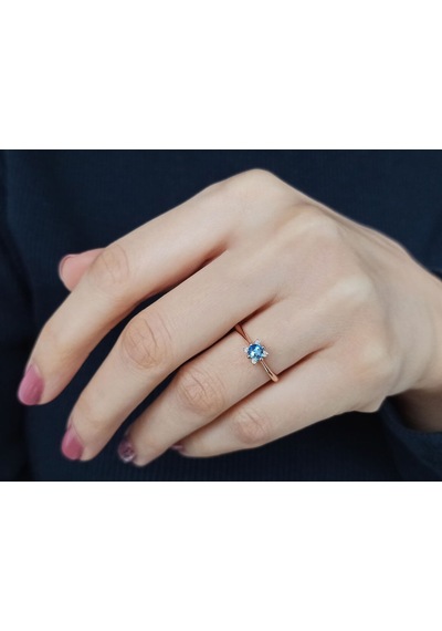 Sirius Pırlanta Ve London Blue Topaz Taşlı Aurora Yüzük 0817R0282