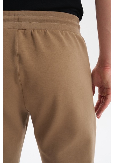 AR-MA Arma Erkek Slim Fit Basic Interlok Dar Paça Eşofman Altı Arka Ve Ön Cepler Gizli Fermuarlı %80 Pamuk %14 Polyester %6 Elastane K30174998802 Gri Açık