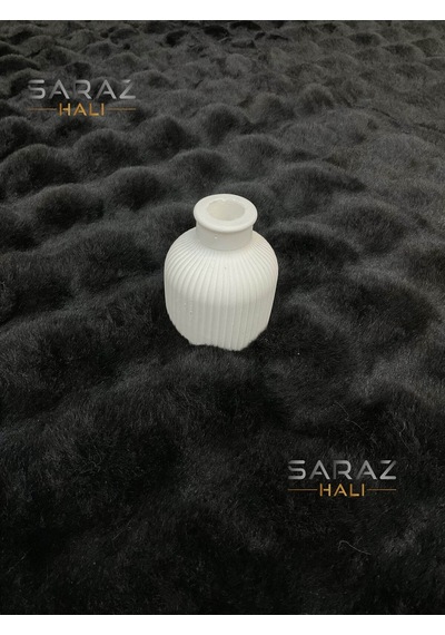 Saraz Halı Bubble Tavşan Post Yumuşacık Tavşan Tüyü Kaymaz Yıkanabilir Siyah Siyah