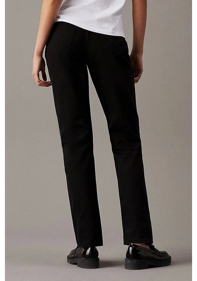 Calvin Klein Jeans Ck Jeans Authentıc Slım Straıght Kadın Siyah Jeans J20j224896-beh Siyah Calvin Klein Jeans Ck Jeans Authentıc Slım Straıght Kadın Siyah Jeans J20j224896-beh Siyah