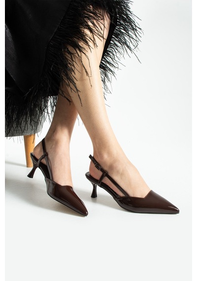 Dabab Shoes Lıya Kadın Acı Kahve 6 Cm İnce Topuklu Bilekten Bantlı Arkası Açık Tokalı Sivri Burun Rugan Ayakkabı Acı Kahverengi Dabab Shoes Lıya Kadın Acı Kahve 6 Cm İnce Topuklu Bilekten Bantlı Arkası Açık Tokalı Sivri Burun Rugan Ayakkabı Acı Kahverengi
