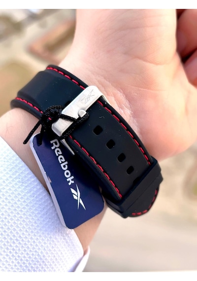 Reebok Silikon Kordon 50 Mt Suya Dayanıklı Dijital Seri Büyük Kasa Spor Erkek Kol Saati Rv.pbıg-bg02