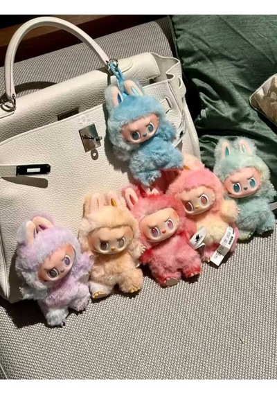 Labubu The Monsters Big Into Energy Serisi Sürpriz Tekli Kutu, Koleksiyonluk Peluş Anahtarlık Çok Renkli