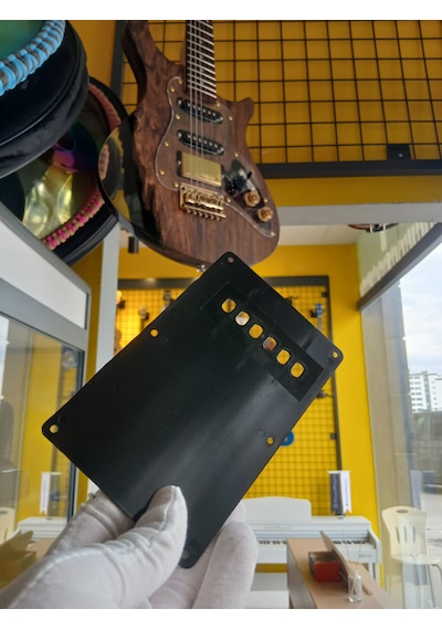 Elektro Gitar Stratocaster Tremolo Arka Yay Kapağı Siyah