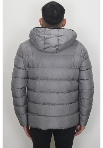 Rodrigo Dmctekstil Ivan24 Erkek Hakim Yaka Spor Kesim Normal Kalıp Kapüşonlu Kışlık Şişme Mont Antrasit Rodrigo Dmctekstil Ivan24 Erkek Hakim Yaka Spor Kesim Normal Kalıp Kapüşonlu Kışlık Şişme Mont Antrasit