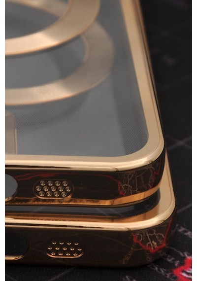 Apple Uyumlu iPhone 13 Pro Magsafe Özellikli Altın Sarı Gold Renkli Kenarlı Lazerli Şeffaf Kılıf Lens Korumalı