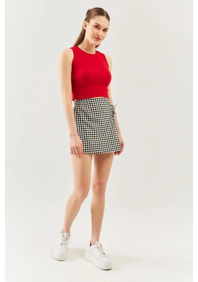 Butikgiz Kadın Sıfır Kol Bisiklet Yaka Vücuda Oturan %100 Pamuklu Kaşkorse Esnek Crop Bluz Kırmızı