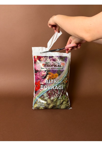 Bitki Toprağı 2,5 Litre %100 Organik İç Ve Dış Mekan Saksı Toprağı 2,5 LİTRE