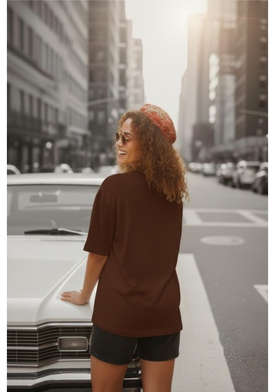 Mily Kadın Oversize Basic Bisiklet Yaka Pamuklu T-shirt Rahat Kesim Unisex Sevgili Kombini Kahve