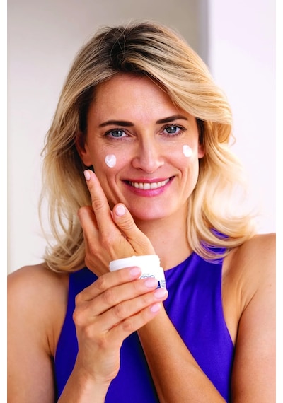 Avon Care 5'i 1 Arada Yoğun Nemlendirici Gece Kremi 100 ML Avon Care 5'i 1 Arada Yoğun Nemlendirici Gece Kremi 100 ML